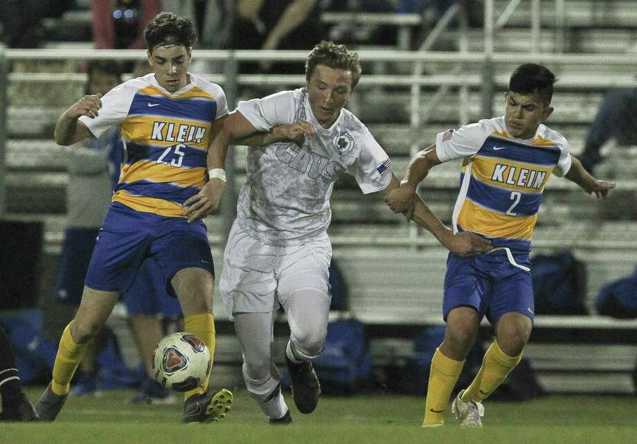 Boys Soccer Playoff Bound College Park Stumbles At Klein To End