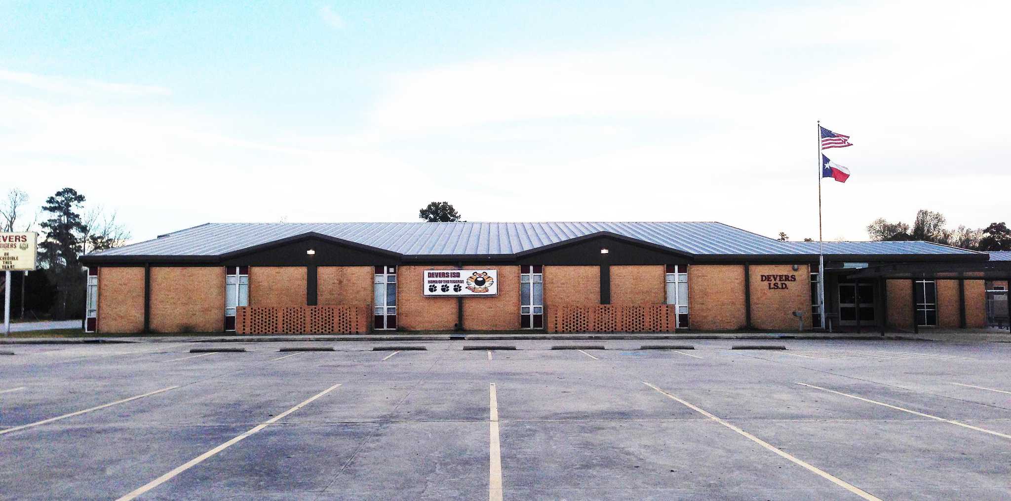 Devers ISD superintendent backs 4day school week