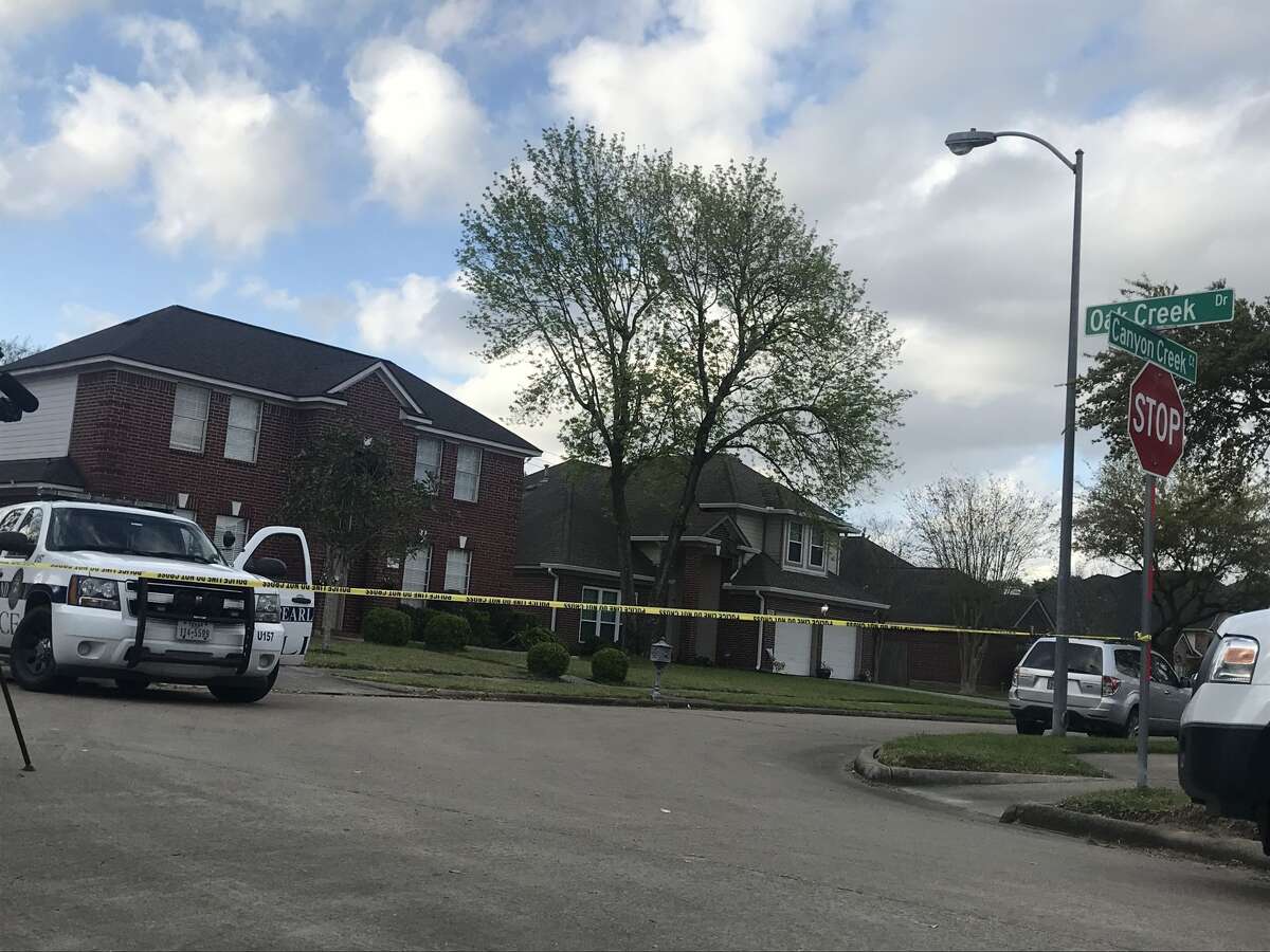 Houston police officer faces murder charge after Pearland killing