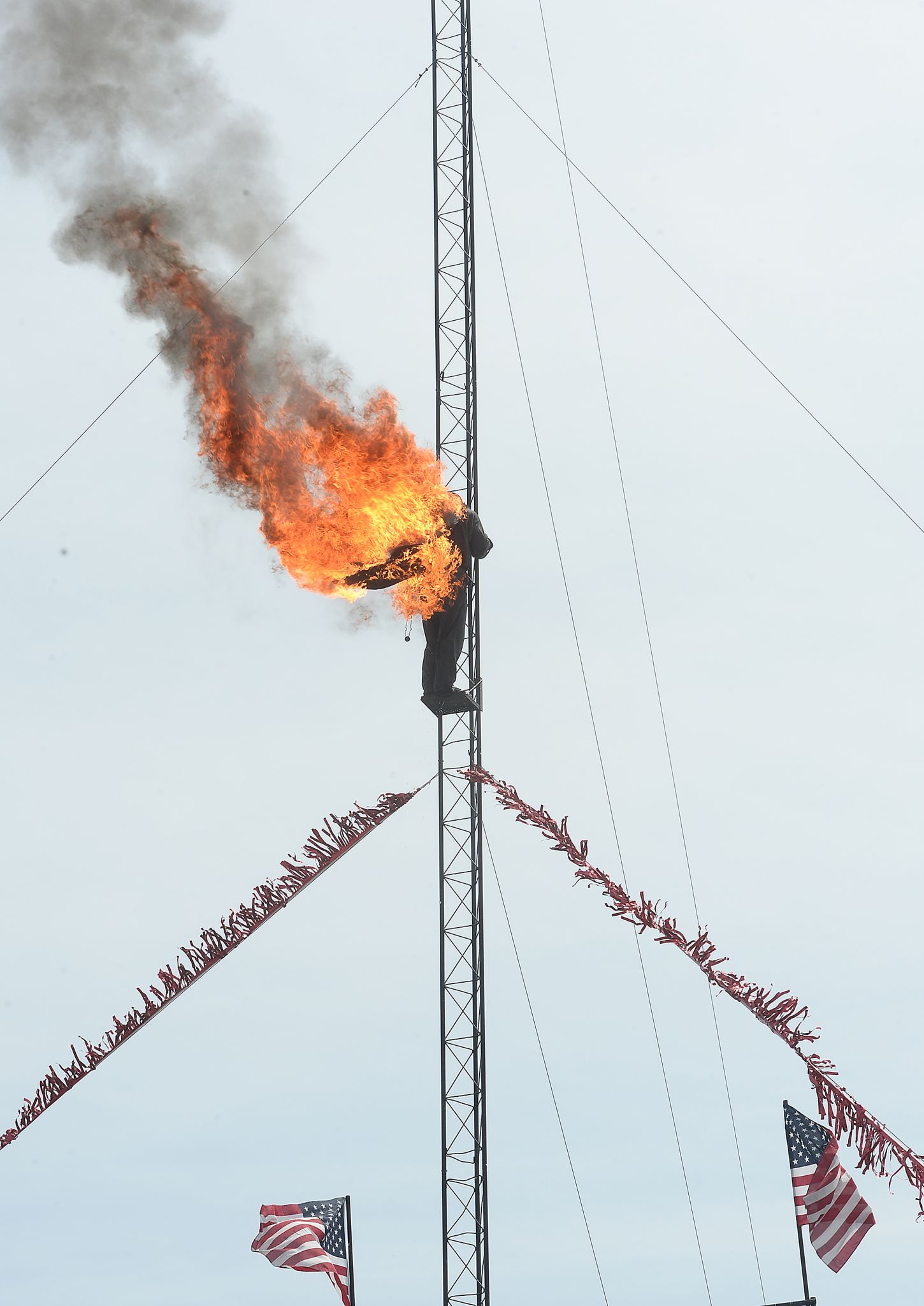 Photos High divers thrill crowds at YMBL Fair