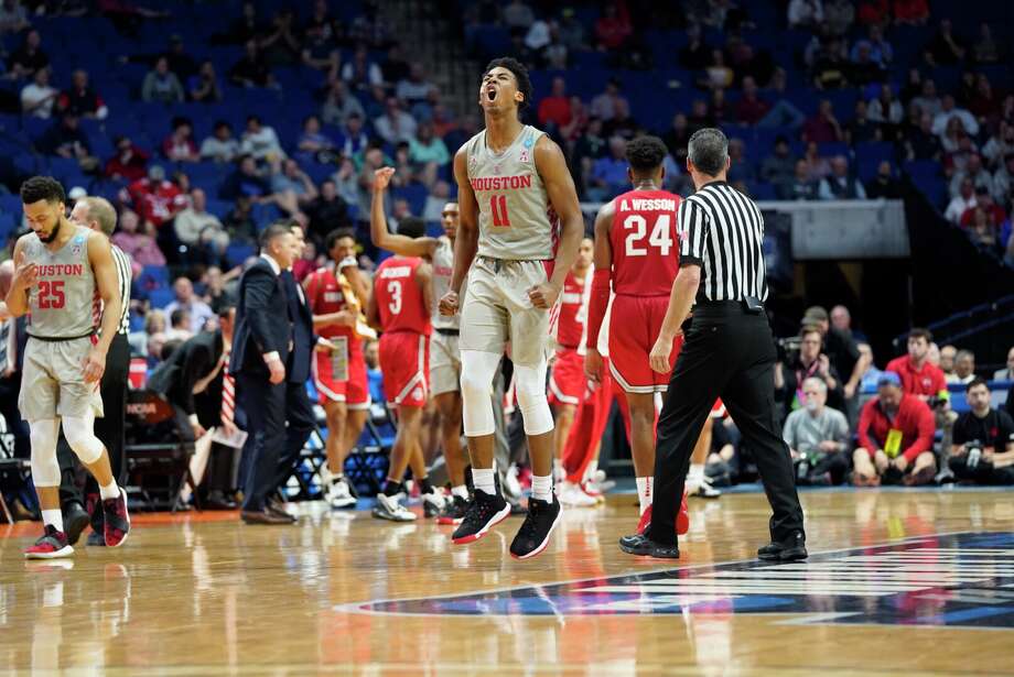 Uh Rolls Over Ohio State Advances To Sweet 16 Houston Chronicle