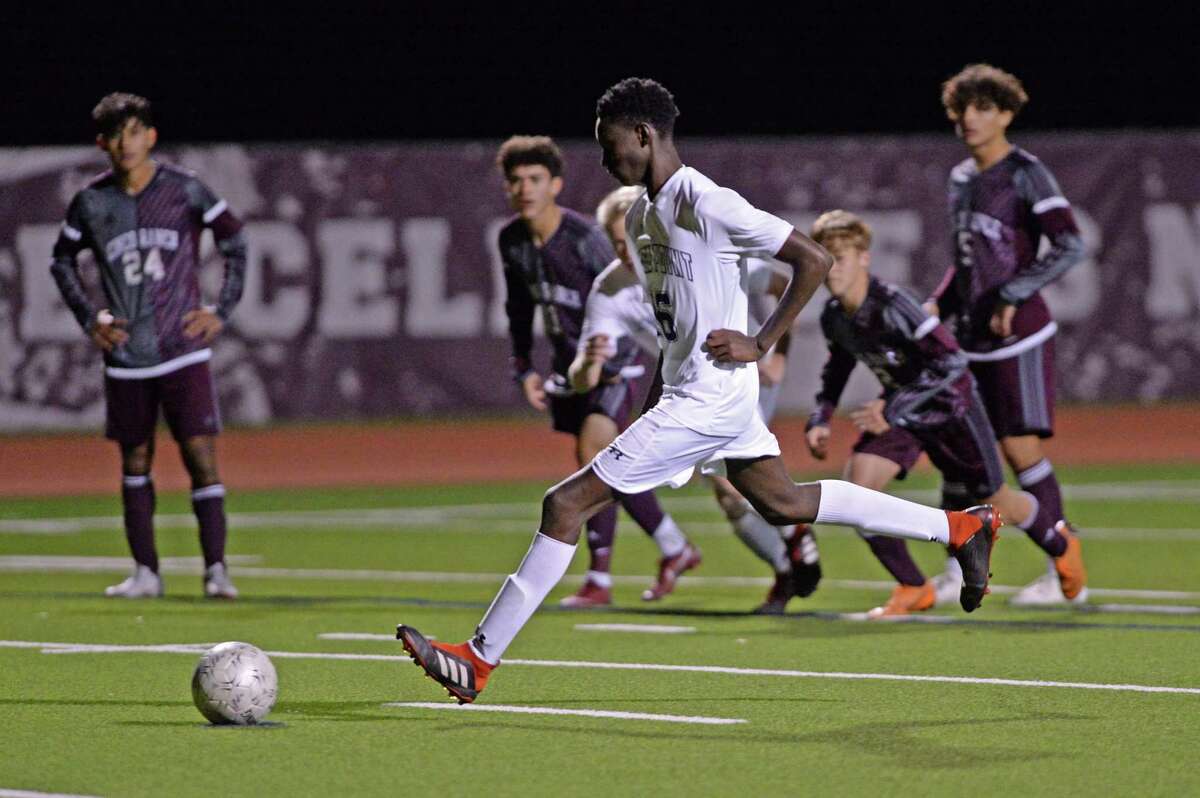 Ellington Fuller (16) of Ridge Point scores on a free kick during the second half of a high school soccer game between the Cinco Ranch Cougars and the Ridge Point Panthers on Saturday, January 5, 2019 at Cinco Ranch High School, Katy, TX.