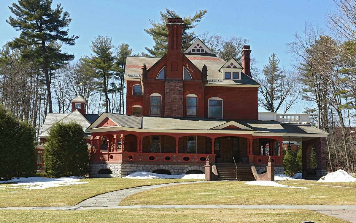 Saratoga County's gap a stark one