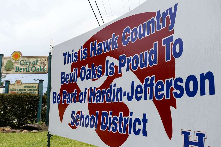 Debate continues on cost of Bevil Oaks’ move to HardinJefferson ISD