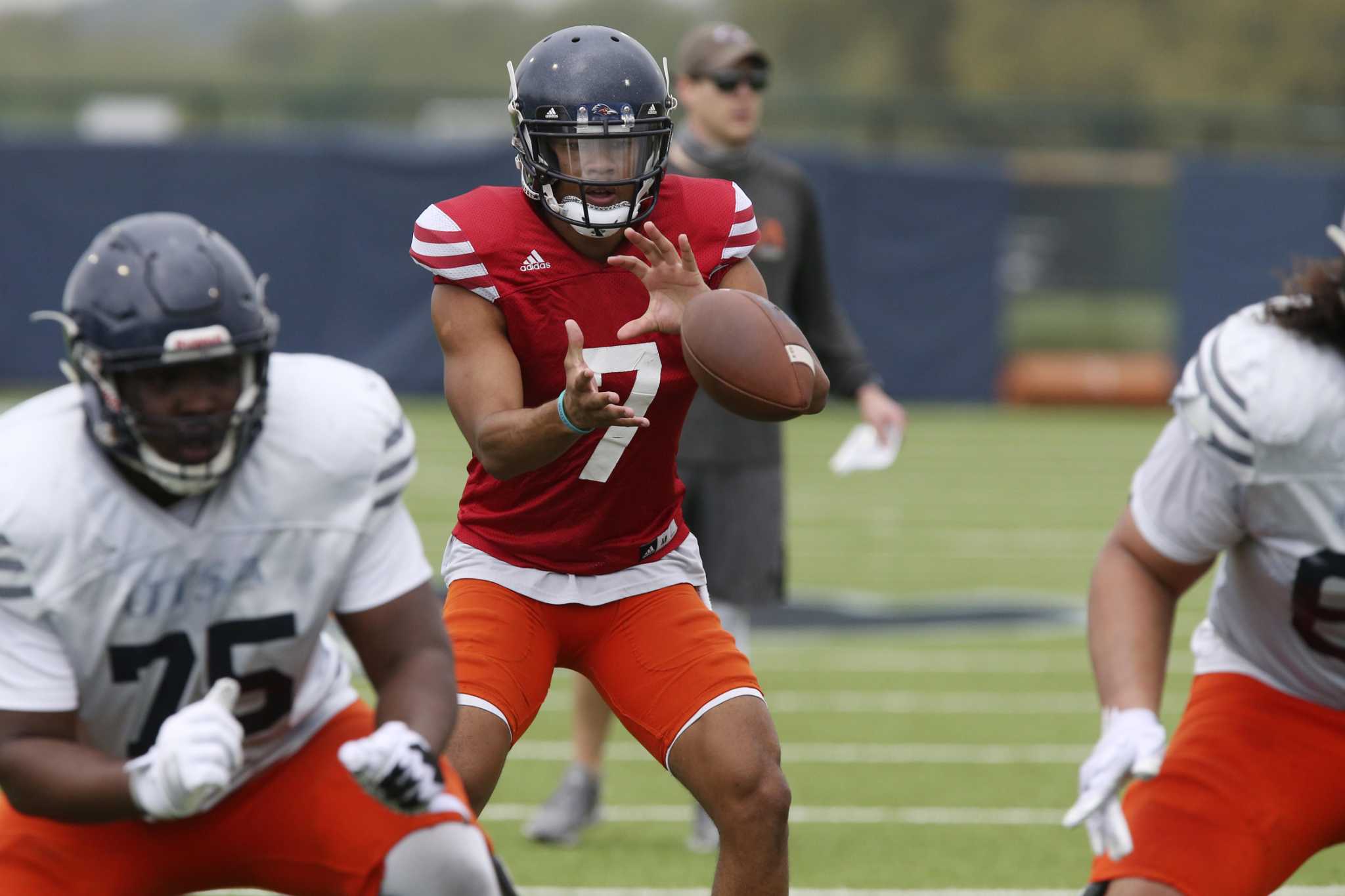 Frank Harris Still Battling For Starting Quarterback Spot As Utsa
