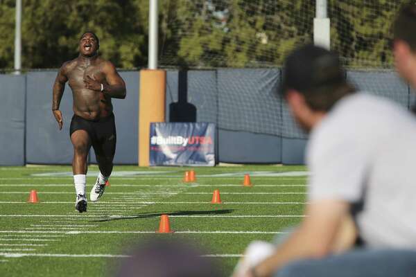 Utsa Texas State Uiw Send Players To Nfl As Undrafted Free