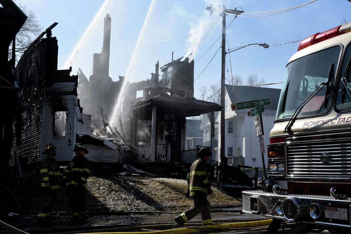 Two houses wrecked in Schenectady fire