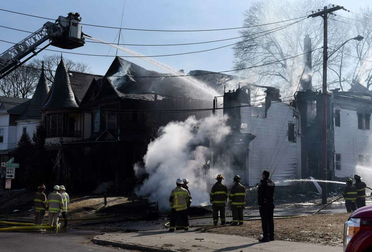 Two houses wrecked in Schenectady fire