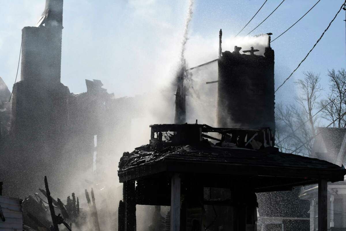 Two houses wrecked in Schenectady fire