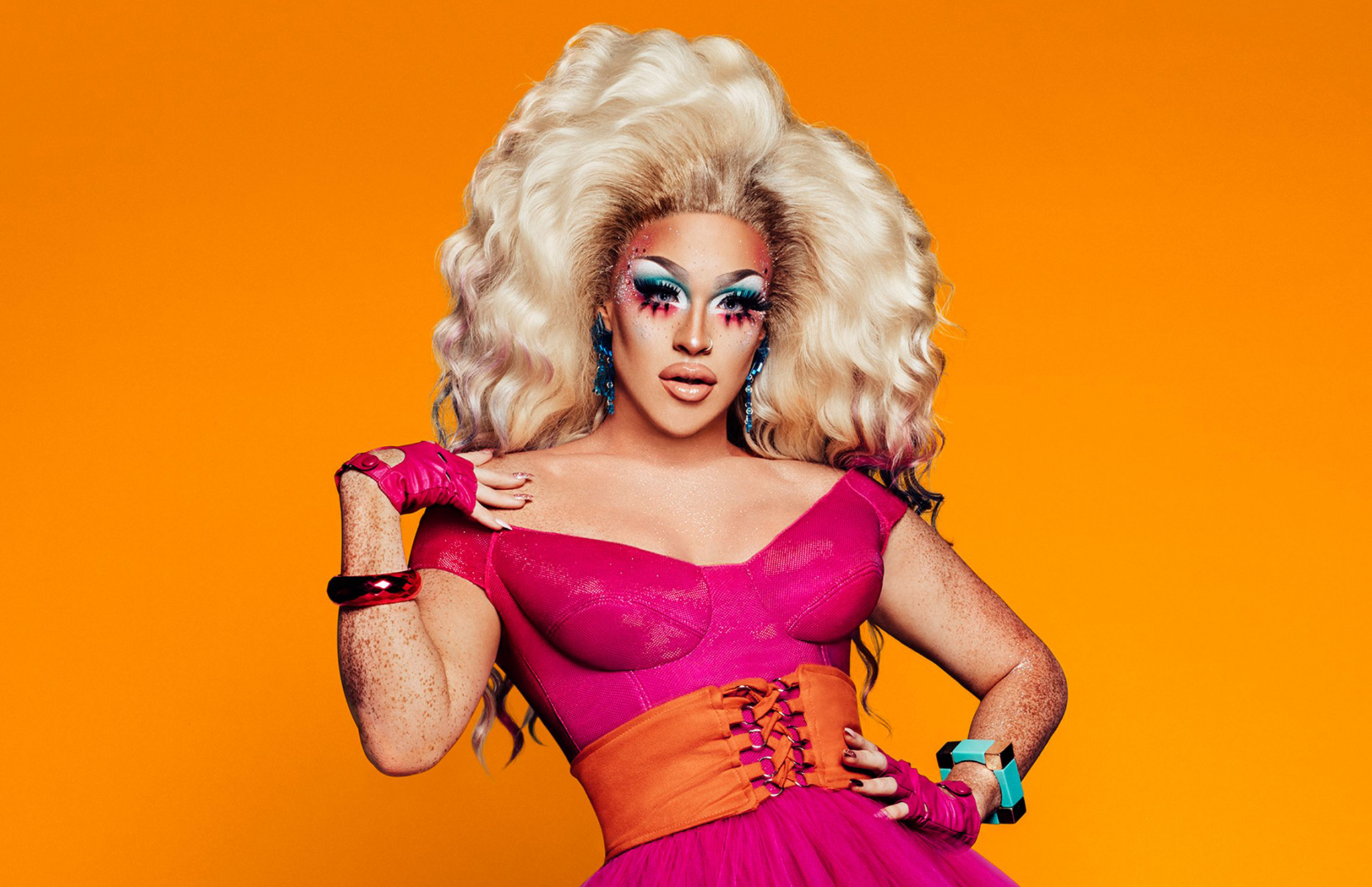 Дрэг шоу. Rupaul's drag race tatiana. Drag to their. Дрэг-квин рупол. Дрэг-квин рупол.