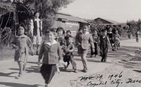 Wwii Internment Camp Survivors To Protest Trump With 10 000 Paper