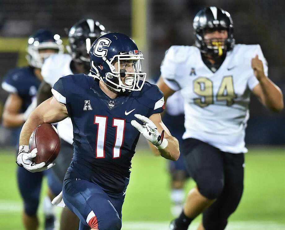 Former Uconn Wr Kyle Buss Invited To Vikings Rookie Camp