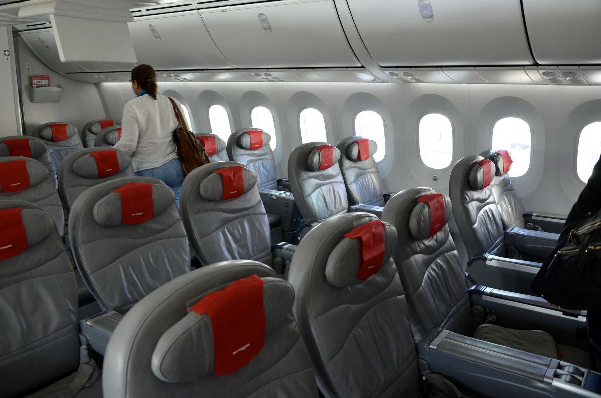 Norwegian air shuttle baggage policy economy deals