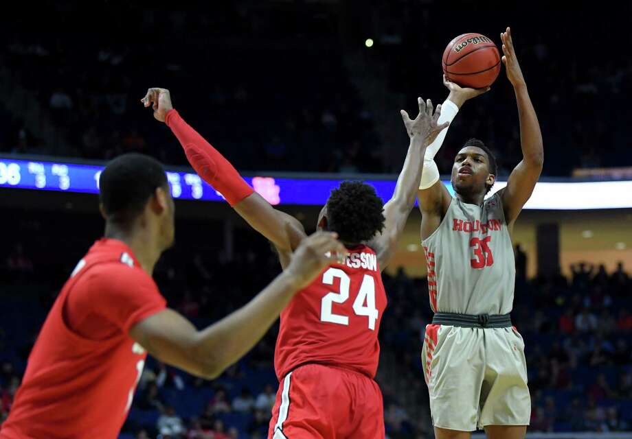 Sampson S Vision For Uh Coming Full Circle For Atascocita Alum