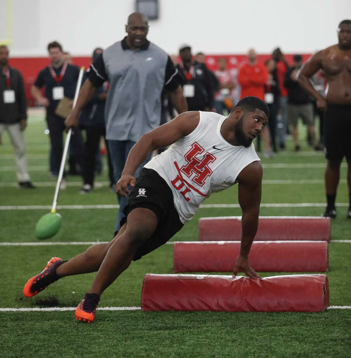Ed Oliver participates in position skill work at the University of Houston Pro Day at UH's Indoor Practice Facility, Thursday, March 28, 2019, in Houston.