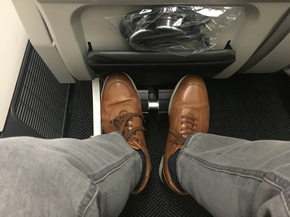 united premium economy baggage