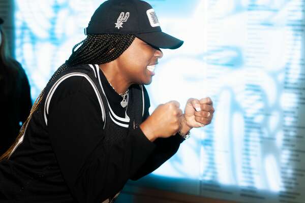 manu ginobili retirement hat