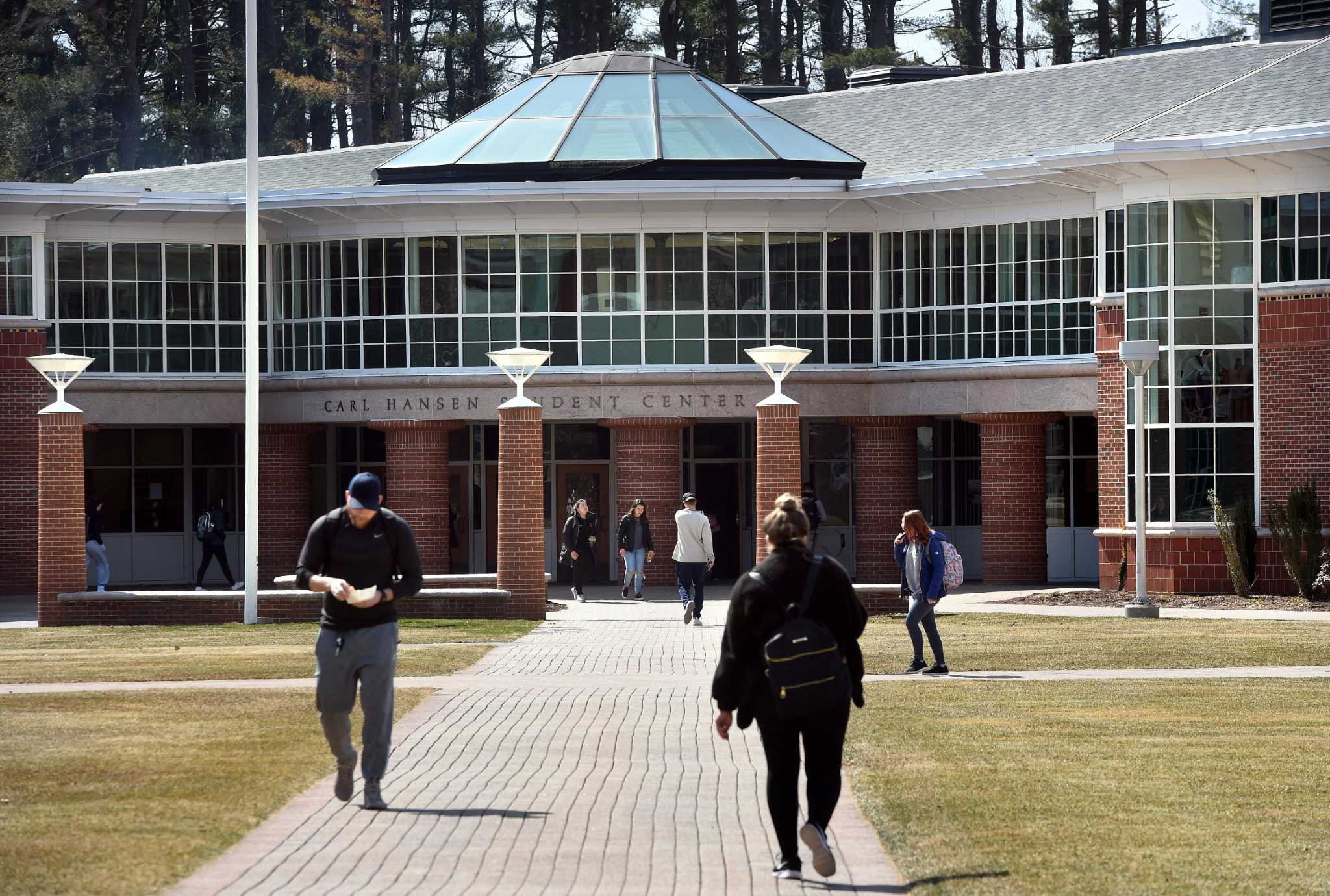 Asbestos discovered in Quinnipiac dorms