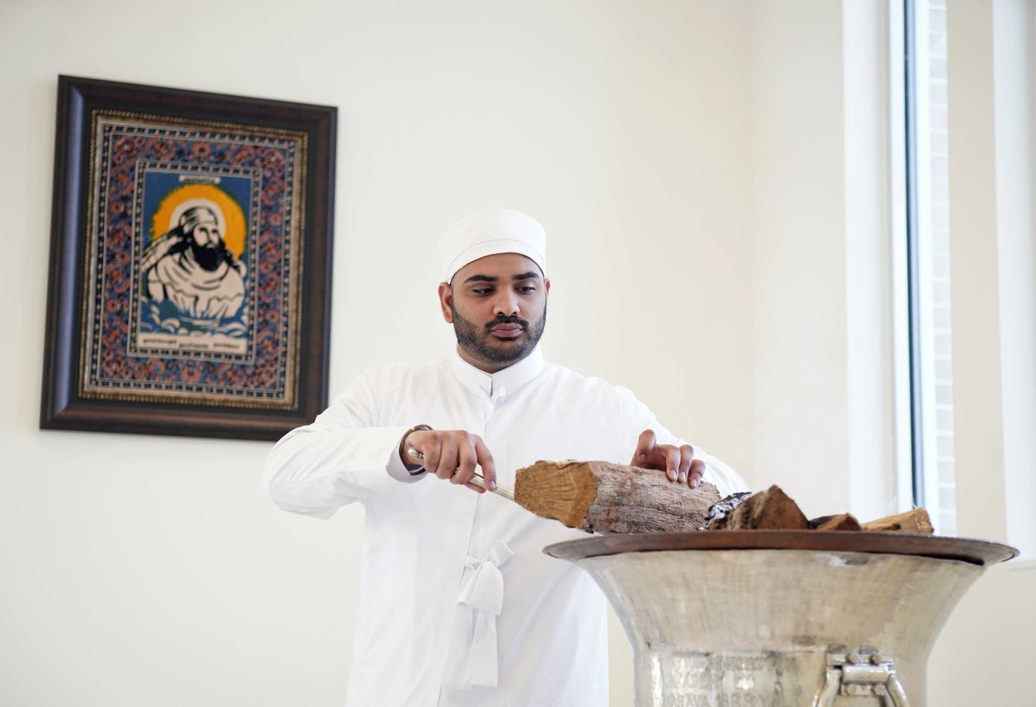 Zoroastrian Fire Temple Opens In Houston Once you're near the 3rd island you will want to glide off and over to it.