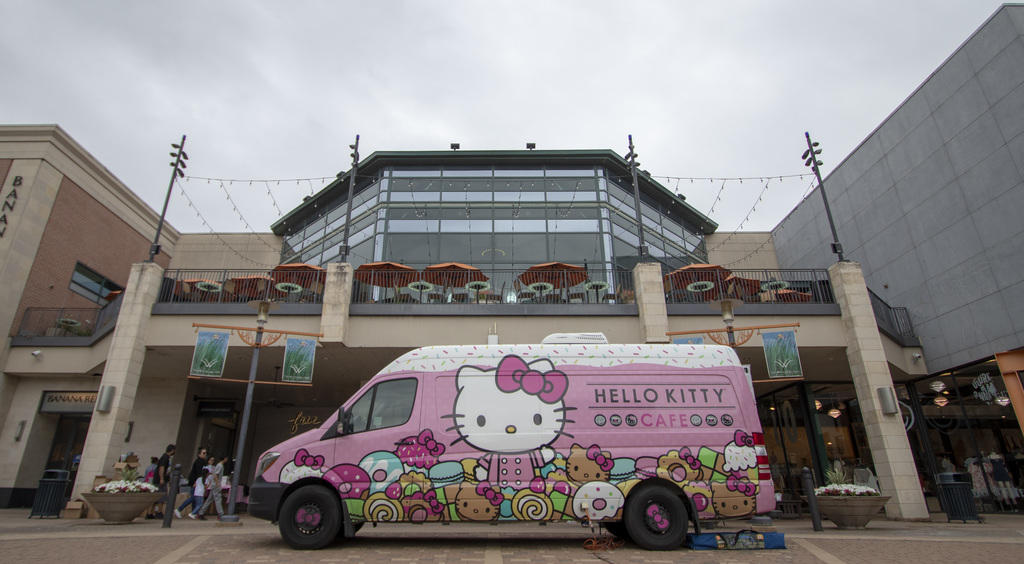 Hello Kitty Cafe Truck is rolling into Las Vegas