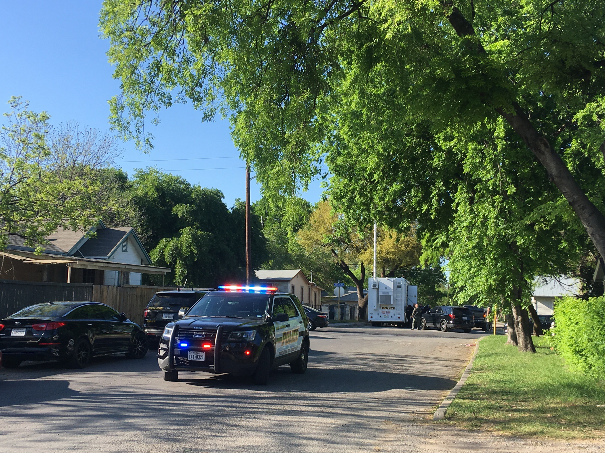 Hours-long SWAT standoff ends in arrest at near-North Side home