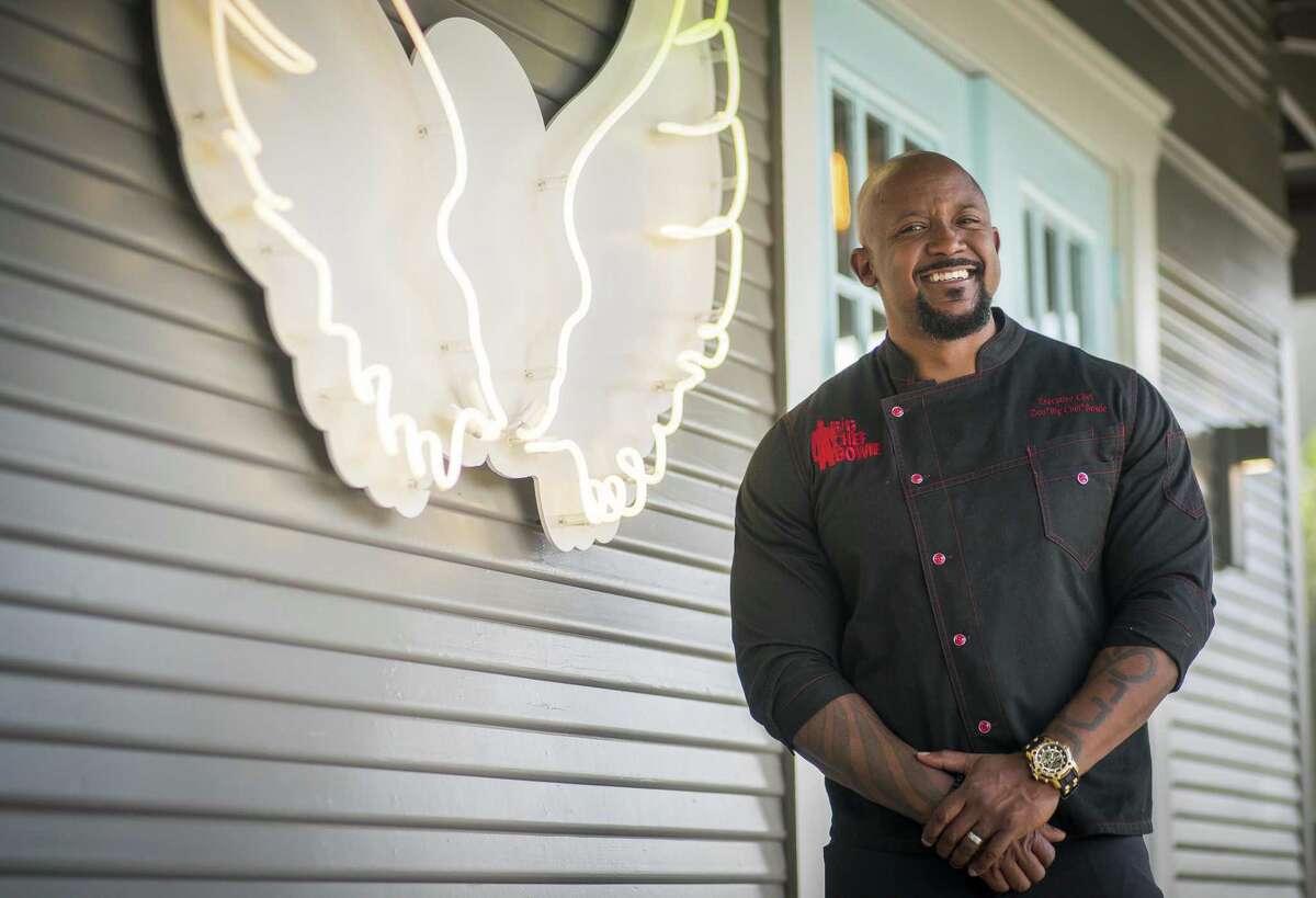 Champagne Chicken And Waffles Is On The Menu At New Midtown Restaurant In Former Sterling House Space