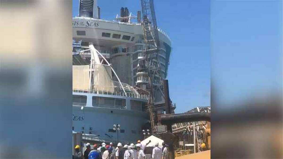 Caught on camera: Large crane falls onto gigantic cruise ship