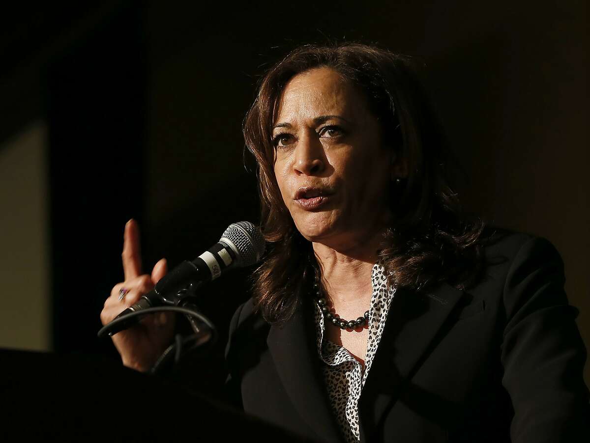 U.S. Sen. Kamala Harris, a candidate for the 2020 Democratic presidential nomination, addresses labor leaders at the California Labor Federal and State Building and Construction Trades Council Legislative Conference Dinner, Monday, April 1, 2019, in Sacramento, Calif. (AP Photo/Rich Pedroncelli)