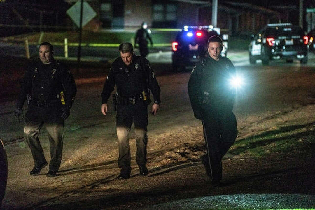 UPDATE Murder charges filed in overnight Alton shooting