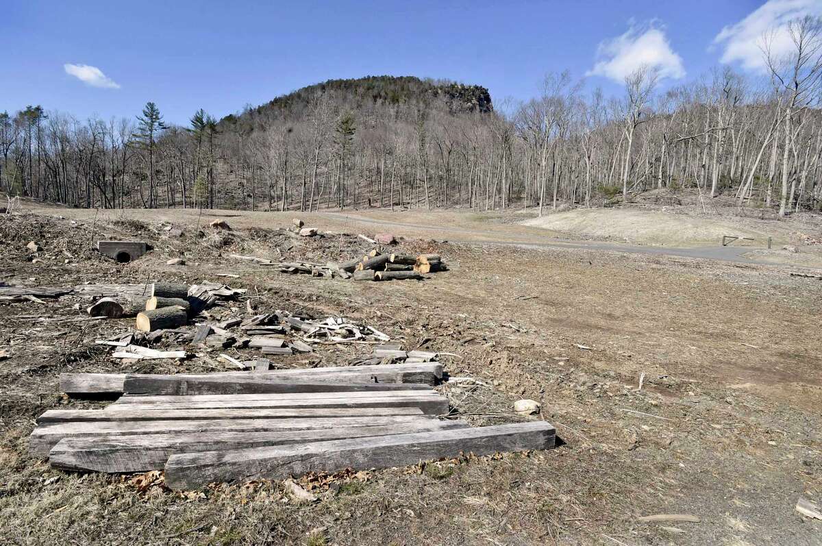Sleeping Giant State Park to reopen Friday