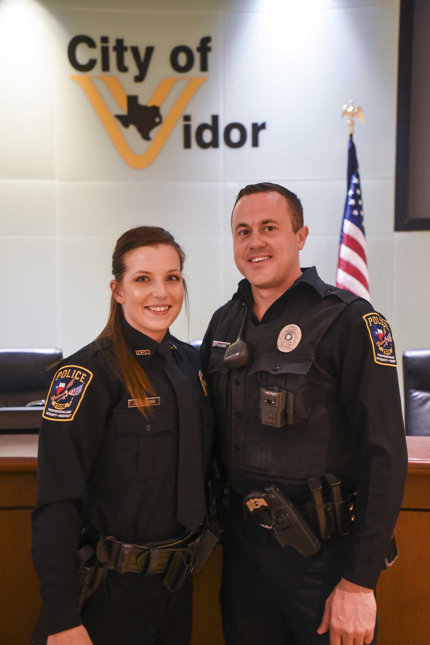 Vidor PD promotes 1 swears in 5 officers