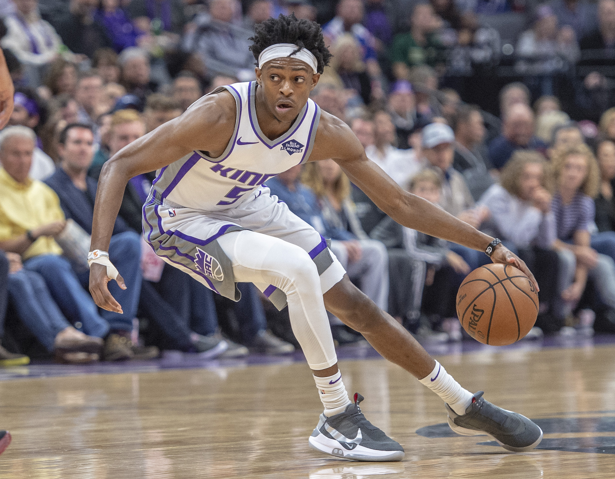 Nike, De'Aaron Fox release his own mismatched Air Max sneakers