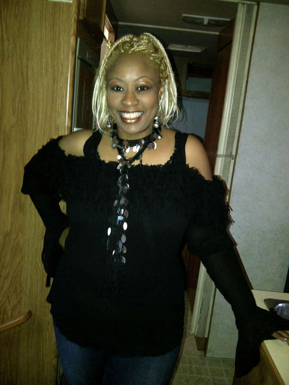 Kim English, the towering voice behind dance classics 'Everyday' and ...