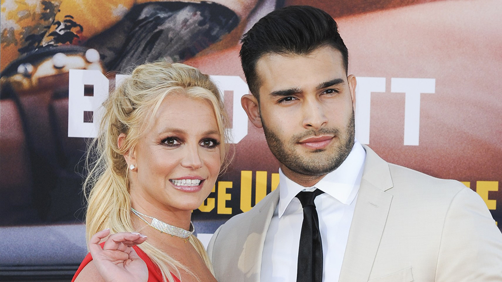 Britney Spears Reportedly Checks Herself Into Mental Health Facility