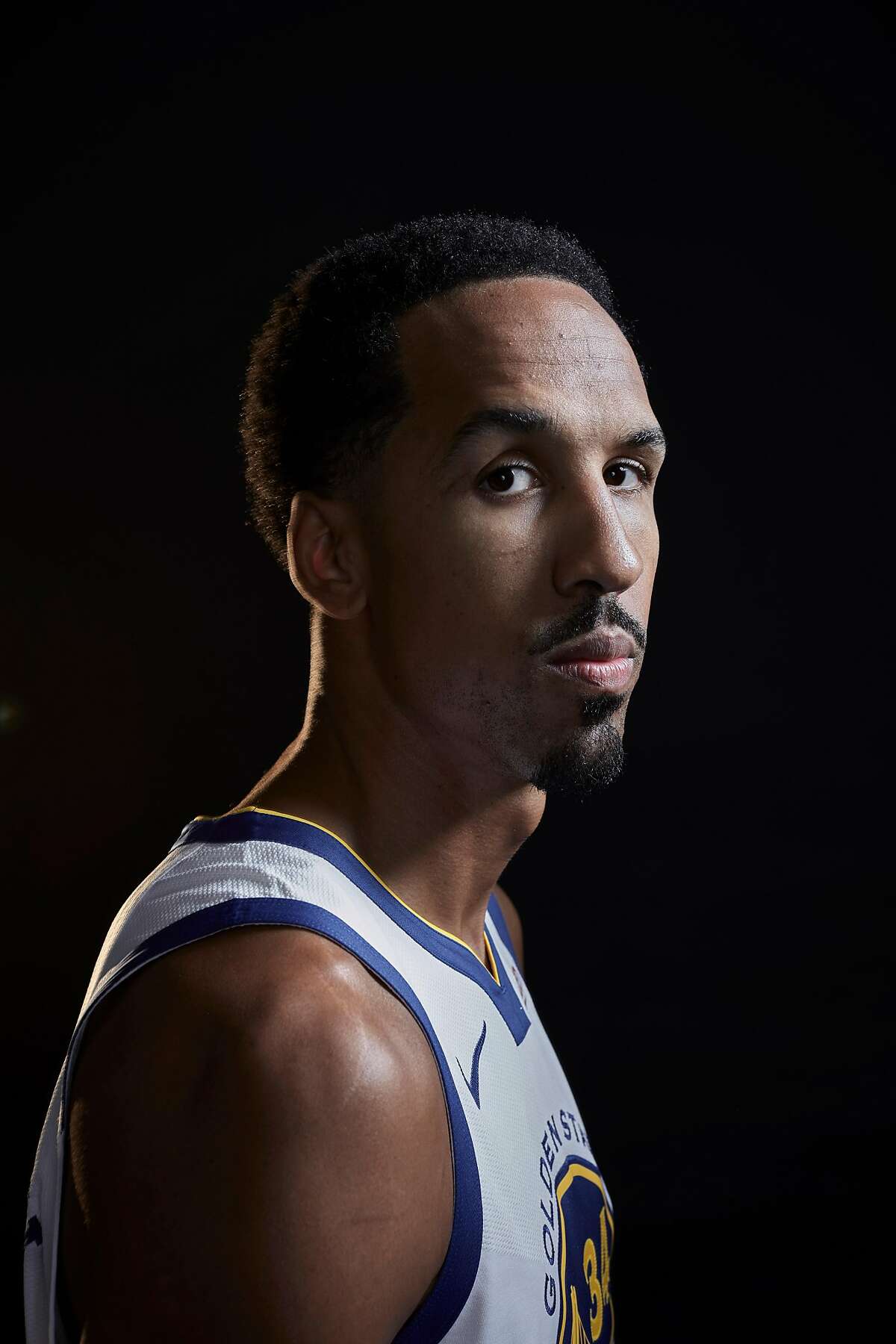 Shaun Livingston never watched replay of his gruesome knee injury