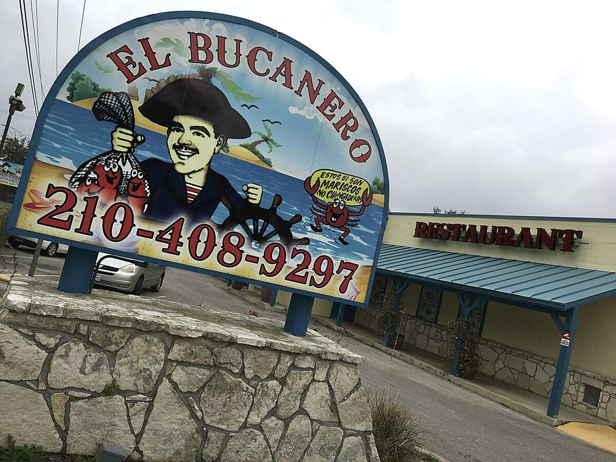 Review: El Bucanero sails all over the Mexican seafood map