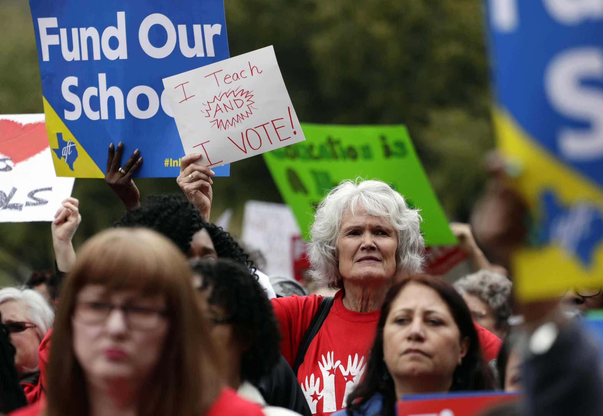 Retired Texas teachers may get extra pension checks, after a decade