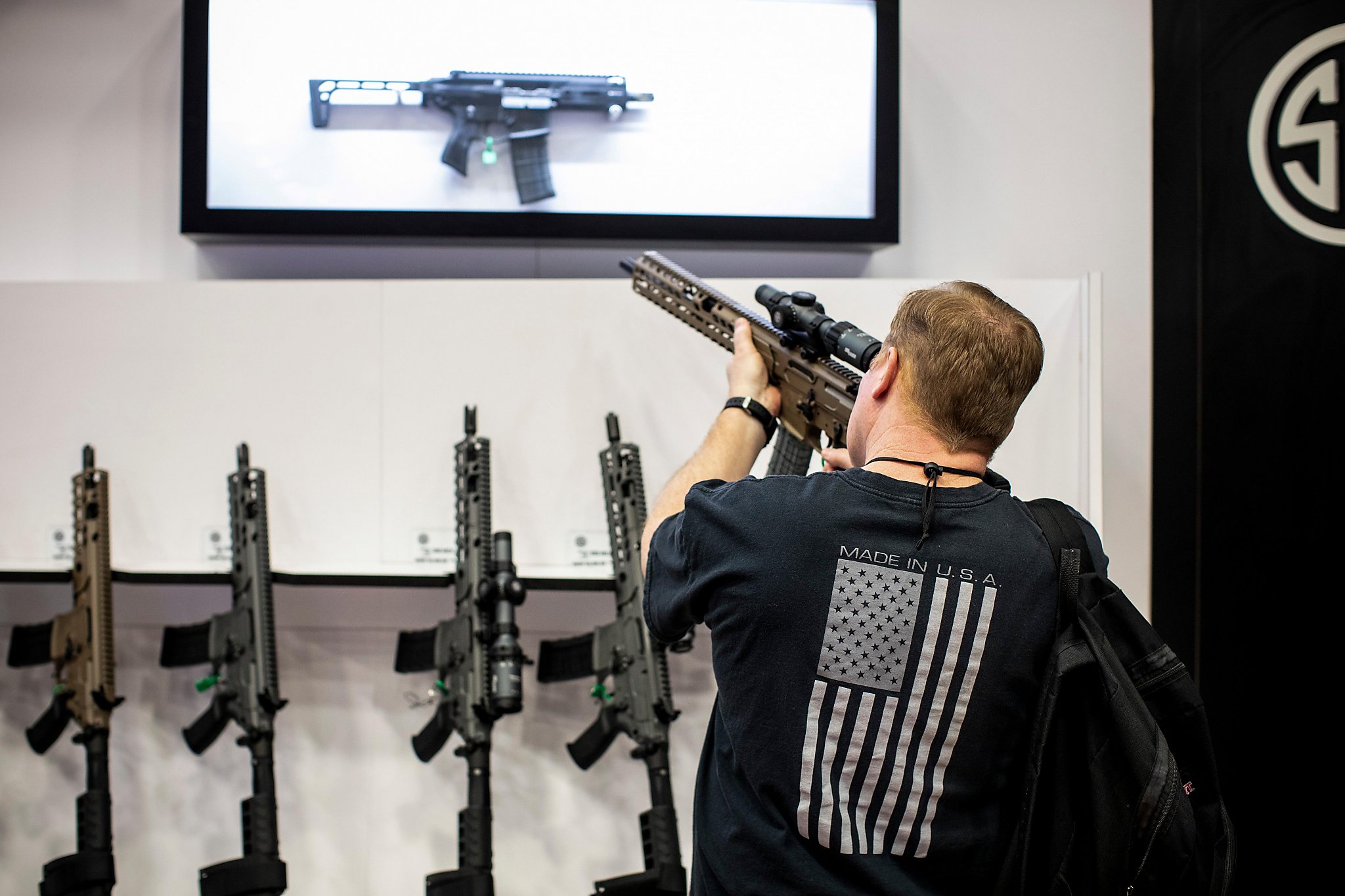 Gun control group’s report card on banks’ firearms ties has several F’s