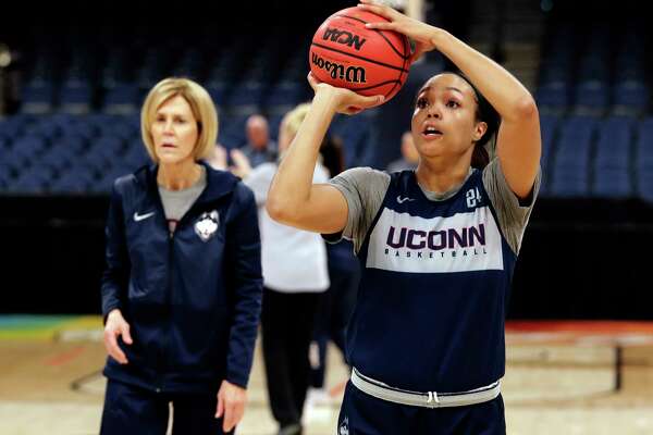 Women S Basketball Gameday Ncaa Final Four No 1 Notre Dame Vs
