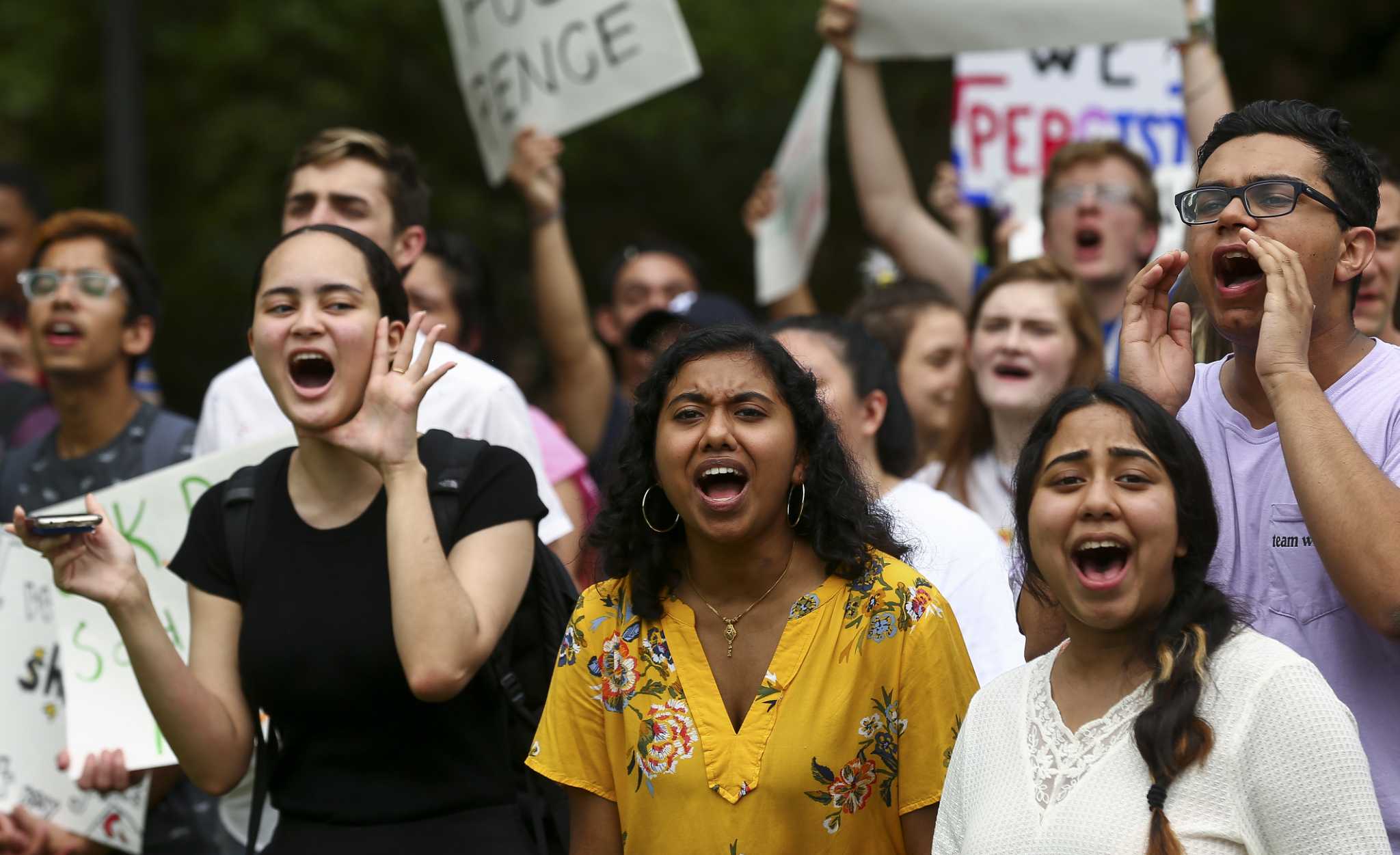 Rice students protest visit by VP Pence