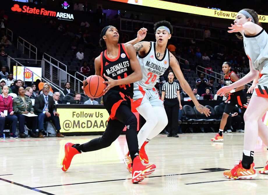 Uconn S Future Looks Bright Connecticut Post