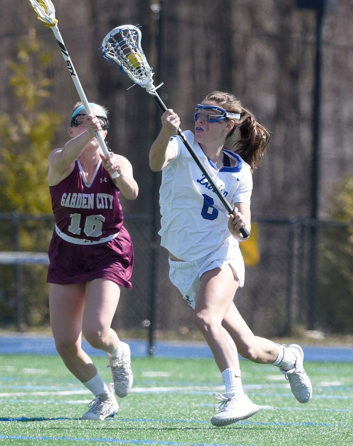 Darien girls lacrosse dominates Garden City (NY)