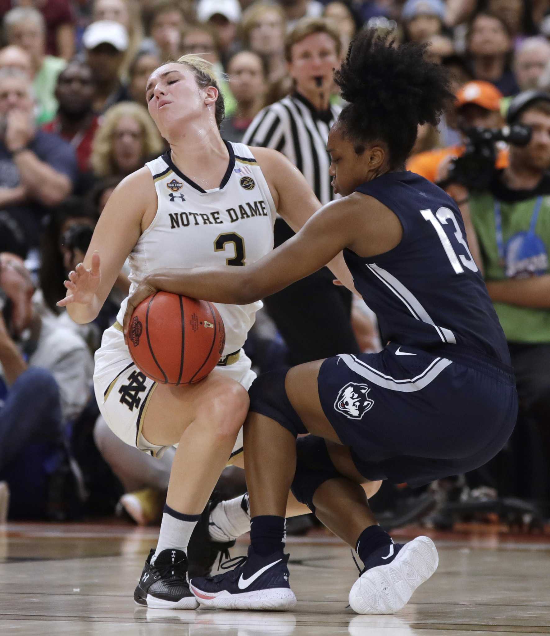 Uconn Women's Basketball 2021 UConn Huskies contingent sets tone