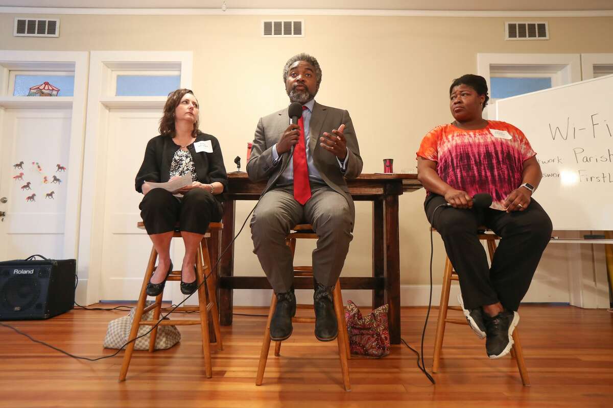 Texas Education Agency Deputy Commissioner of Governance AJ Crabill talks during a town hall with residents at the First Evangelical Lutheran Church Saturday, April 6, 2019, in Houston. Tracy Lisewsky (left) and LaTrice Ferguson (right) severed as moderators.