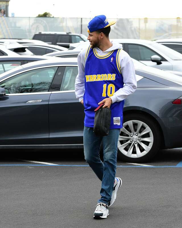 golden state warriors jersey outfit