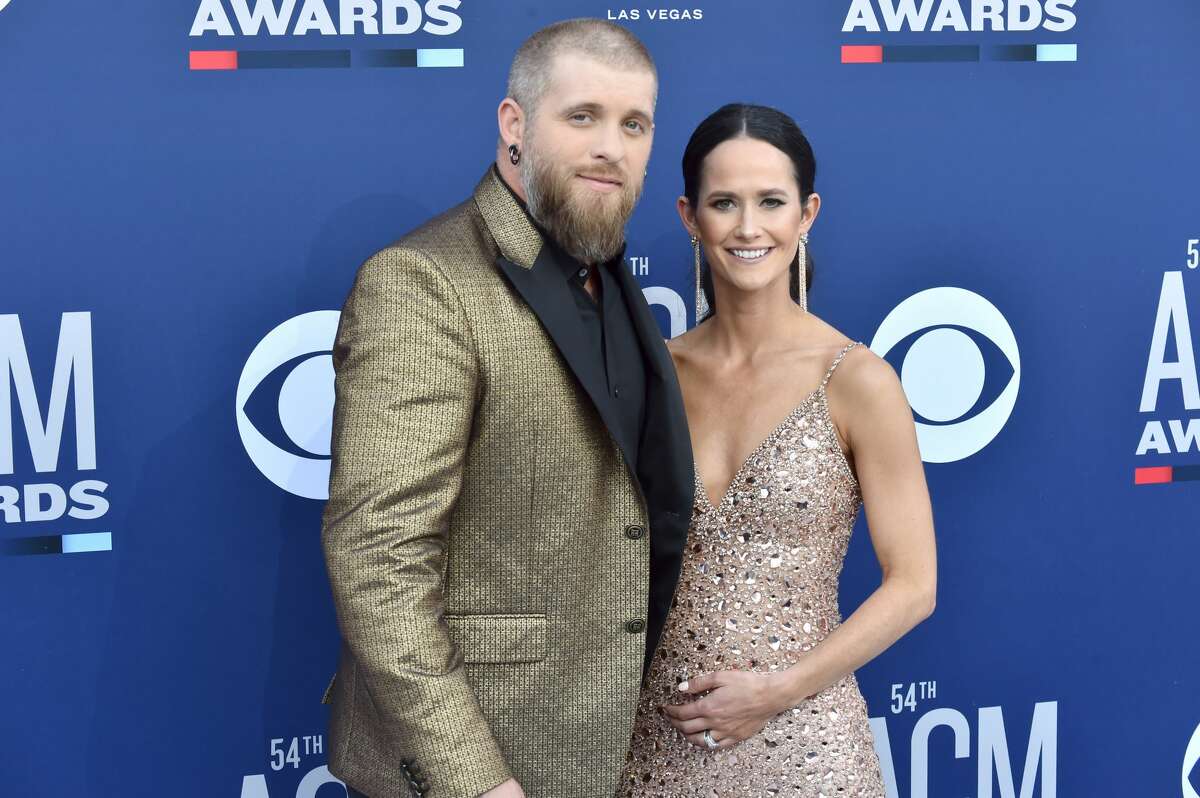 LAS VEGAS, NEVADA - APRIL 07: (L-R) Brantley Gilbert and Amber Cochran attend the 54th Academy Of Country Music Awards at MGM Grand Hotel & Casino on April 07, 2019 in Las Vegas, Nevada. (Photo by Jeff Kravitz/FilmMagic)