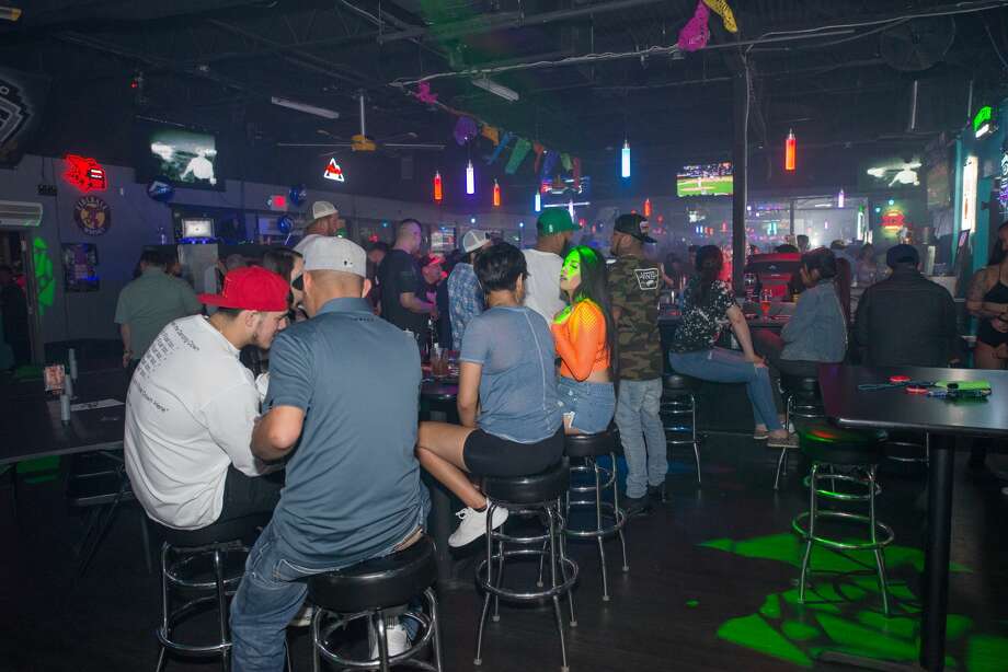 Bikini contest enlivened an ordinary Sunday night at San Antonio's