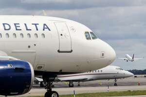 Delta SEA flash sale, Southwest summer sale, more flight news