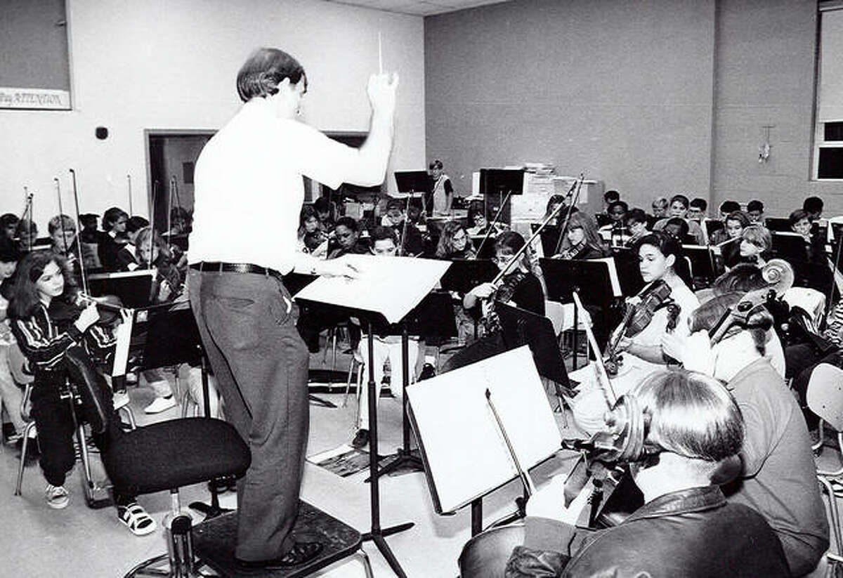 Larry Crabbs was a co-founder and the Alton Youth Symphony’s first director from 1970 to 1977. He later directed again from 1992 to 1996 and still remains involved as a board member.