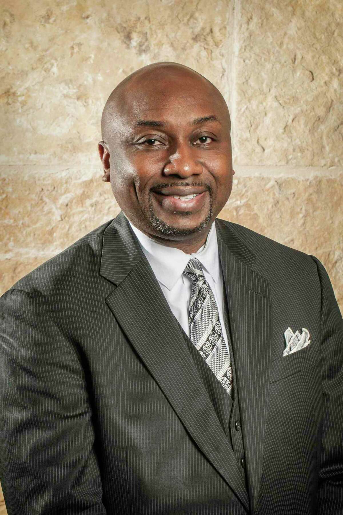 Missouri City Councilmembers unanimously voted on Nov. 16 to appoint Anthony Snipes as the municipality’s seventh city manager. Snipes becomes the first African-American City manager to serve the residents.